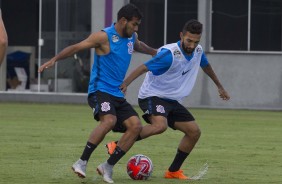 Sornoza e Clayson no treinamento de hoje no CT Joaquim Grava