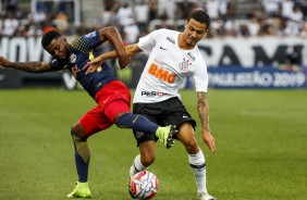 Thiaguinho também foi titular contra o Red Bull Brasil, pelo Campeonato Paulista