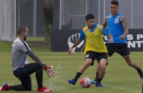 Walter, Sergio Díaz e Richard treinam no CT