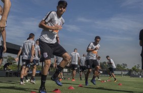 Angelo Araos treina no CT para duelo contra o Palmeiras; o primeiro Drbi de 2019