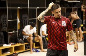 Fagner no vestiário da Arena Corinthians antes do jogo contra o Red Bull Brasil
