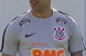 Gabriel no treino desta sexta-feira; Timo encara seu ex-clube, o Palmeiras, neste sbado