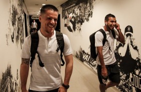 Ramiro e Soronoza chegam ao vestirio da Arena Corinthians para o jogo contra o Red Bull