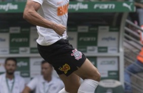 Danilo Avelar marcou, ainda no primeiro tempo, o gol da vitória corinthiana sobre o Palmeiras