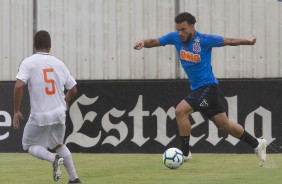 Andr Lus no jogo-treino contra o Desportivo Brasil, nesta segunda-feira, no CT Joaquim Grava