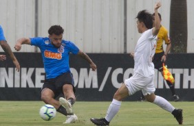 Andr Lus no jogo-treino contra o Desportivo Brasil, no CT Joaquim Grava