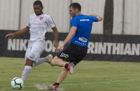 Dos pés de Boselli saiu a assistência para o gol de Vagner Love, contra o Desportivo Brasil