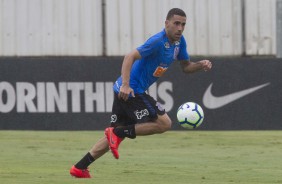 Gabriel no jogo-treino contra o Desportivo Brasil, no CT Joaquim Grava