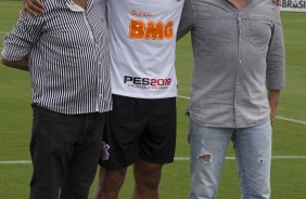 Apresentao oficial de Jnior Urso como jogador do Corinthians