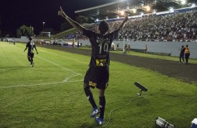 Gustavo foi o homem do jogo contra o Ferrovirio, pela Copa do Brasil