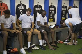 Jogadores no vestirio do estdio do Caf, antes do jogo contra o Ferrovirio-CE