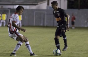 Pedrinho durante partida contra o Ferroviário, pela Copa do Brasil