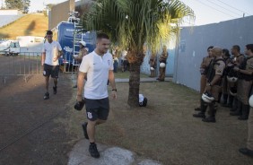 Ramiro chega ao estdio para jogo contra o Ferrovirio-CE