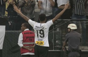 Gustavo anotou o gol que deu a vitria ao Corinthians, contra o So Paulo, em Itaquera