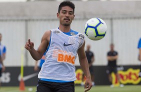 Fabrcio Oya na reapresentao do Corinthians aps vitria sobre o So Paulo, por 2 a 1