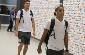 Jogadores do Corinthians chegam a Arena para enfrentar o Avenida-RS