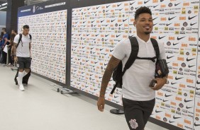 Jogadores do Corinthians chegam a Arena para enfrentar o Avenida-RS