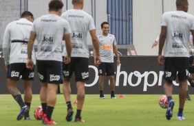 Elenco corinthiano treina para duelo contra o So Bento