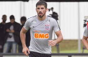 Mndez no treino desta sexta-feira no CT Joaquim Grava