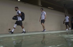 Clayson e Boselli chegam ao estádio Walter Ribeiro para duelo contra o São Bento