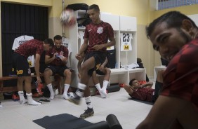 Jogadores antes do jogo contra o So Bento, em Sorocaba, pelo Campeonato Paulista