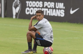 Pedrinho no treino desta sexta-feira; Timo se prepara para jogo contra o So Bento