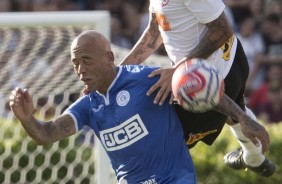 Pedro Henrique foi titular contra o So Bento, em Sorocaba, pelo Paulisto