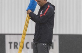 Tecnico Fbio Carille treina o time do Corinthians para jogo contra o So Bento