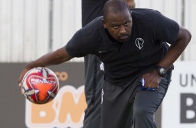 Carille e Fabinho comandaram o treino desta tera-feira de Carnaval no CT