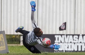 Goleiro Filipe no treino desta quarta-feira de cinzas no CT Joaquim Grava