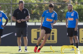 Vital e Rgis seguem o treinamento para clssico diante o Santos, no prximo domingo