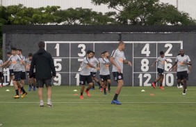 Corinthians treina e tem como rival o Santos, no domingo