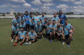 Elenco reunido no treino desta sexta-feira em preparao para jogo contra o Santos