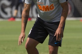 Jadson no treino desta sexta-feira, no CT Joaquim Grava