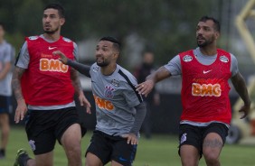 Pedro Henrique, Clayson e Michel Macedo no CT Joaquim Grava durante treino desta quinta-feira