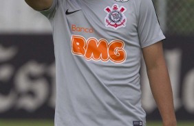 Régis já está se enturmando no CT Joaquim Grava