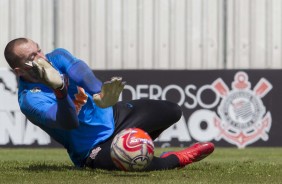 Walter no treino desta sexta; Timo enfrenta o Santos, no domingo