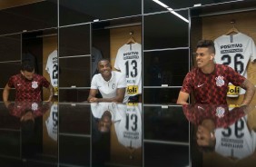 Andr Lus, Manoel e Richard no jogo contra o Santos, pelo Paulista 2019