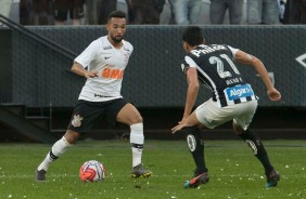 Clayson em atuao contra o Santos, pelo Campeonato Paulista 2019