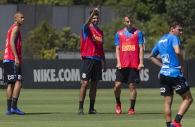 Jogadores treinam pela ltima vez antes do jogo contra o Santos