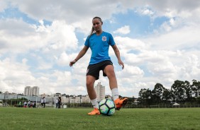 Giovanna Crivelari em jogo-treino contra a Ferroviria
