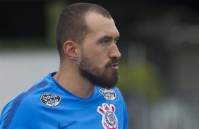 Goleiro Walter no treino desta segunda-feira no CT