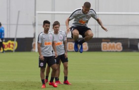 Oya, João Victor e Mosquito treinam no CT