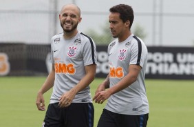 Rgis e Jadson no treino desta segunda-feira no CT