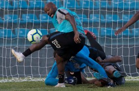 Vagner Love durante treino em Fortaleza; jogo contra o Cear  nesta quarta-feira