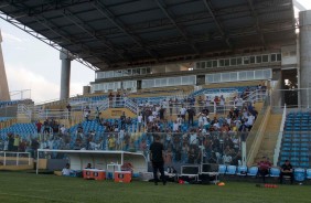 Com a presena de alguns torcedores, Corinthians treina em Fortaleza