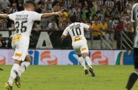 Jadson feliz comemorando seu gol contra o Cear, pela Copa do Brasil