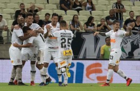 Jogadores comemorando o gol de Jadson, pela Copa do Brasil, contra o Ceará