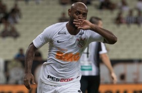 Pela Copa do Brasil, Vagner Love foi titular e anotou contra o Cear