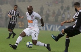 Vagner Love anotou um dos gols do Corinthians contra o Cear, pela Copa do Brasil